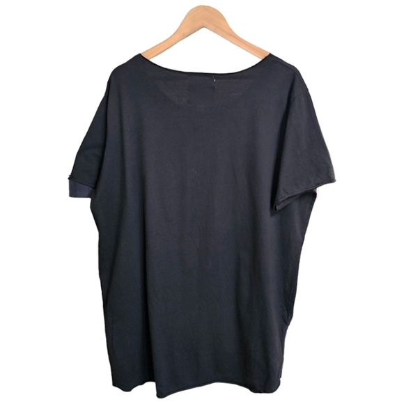 Profound Aesthetic Womens Black One Pocket Scoop Neck Tee Size XL Rolled Edge - Picture 3 of 10